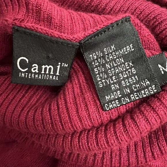 Cami International Turtleneck Red Silk‎ Cashmere Blend Womens Size Medium Top - Picture 2 of 8